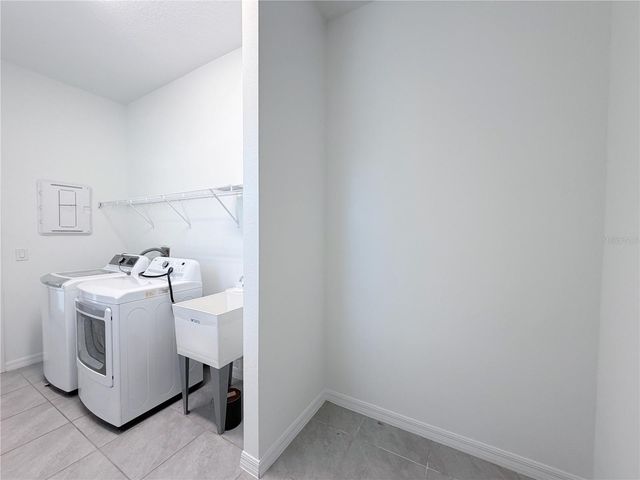 16007 MICELLI DRIVE, Winter Garden, FL 34787