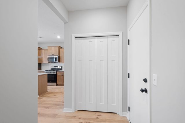 10314 Birchwood Circle, Victoria, MN 55318