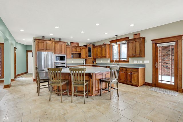 6 Stonybrook Drive, Brownsburg, IN 46112