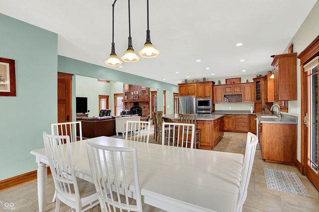 6 Stonybrook Drive, Brownsburg, IN 46112