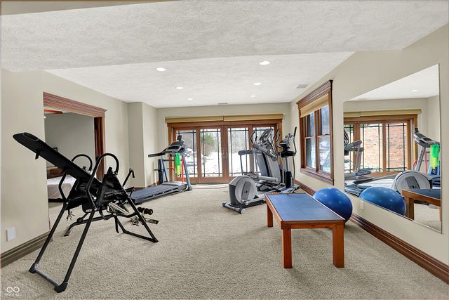 6 Stonybrook Drive, Brownsburg, IN 46112