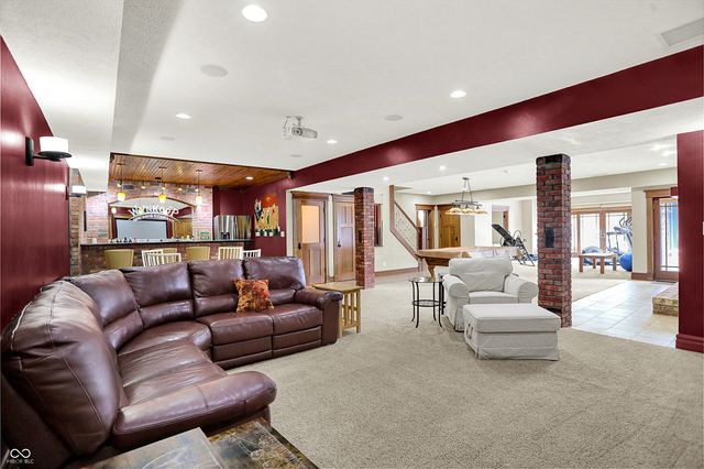 6 Stonybrook Drive, Brownsburg, IN 46112