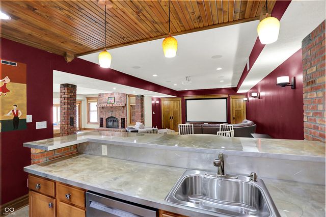 6 Stonybrook Drive, Brownsburg, IN 46112