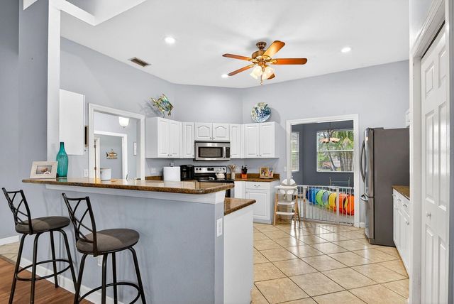 2219 18TH AVENUE W, Bradenton, FL 34205
