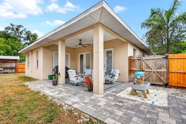 2219 18TH AVENUE W, Bradenton, FL 34205