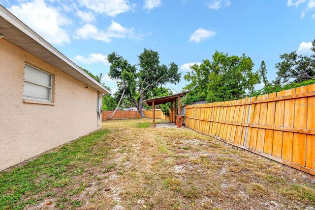 2219 18TH AVENUE W, Bradenton, FL 34205