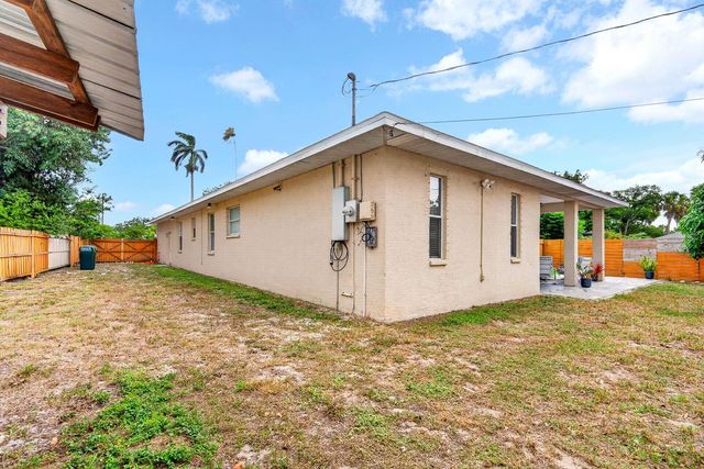 2219 18TH AVENUE W, Bradenton, FL 34205