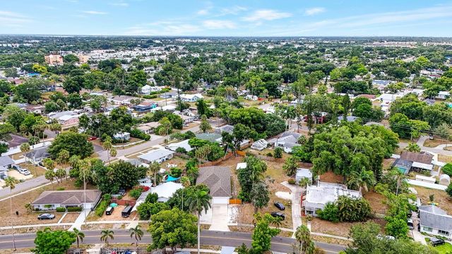 2219 18TH AVENUE W, Bradenton, FL 34205