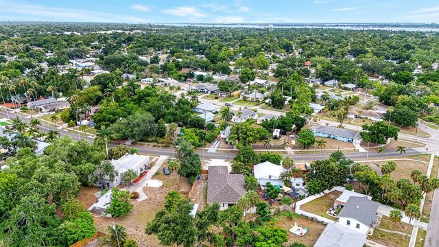 2219 18TH AVENUE W, Bradenton, FL 34205
