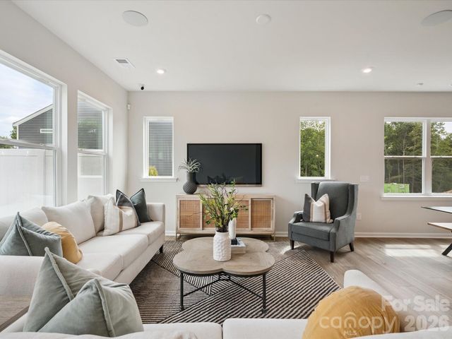 623 Webster Lane, Cramerton, NC 28032