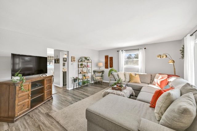 18590 Kamala COURT, Brookfield, WI 53045