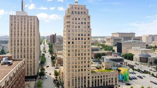 606 W Wisconsin AVENUE #301, Milwaukee, WI 53203
