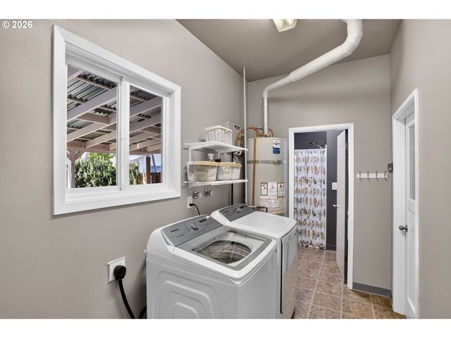 10690 Sw FAIRHAVEN St, Portland, OR 97223