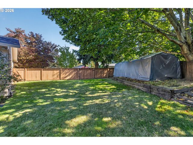 10690 Sw FAIRHAVEN St, Portland, OR 97223