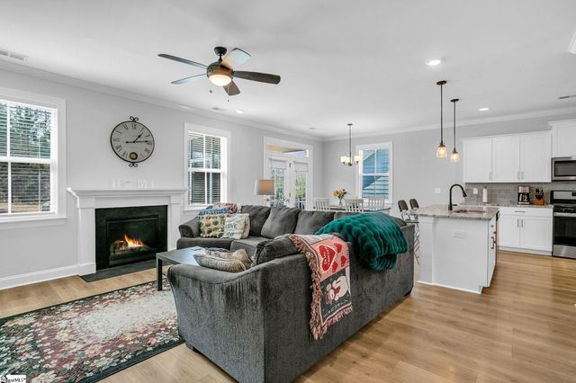 17 Byrnes Lane, Greenville, SC 29609