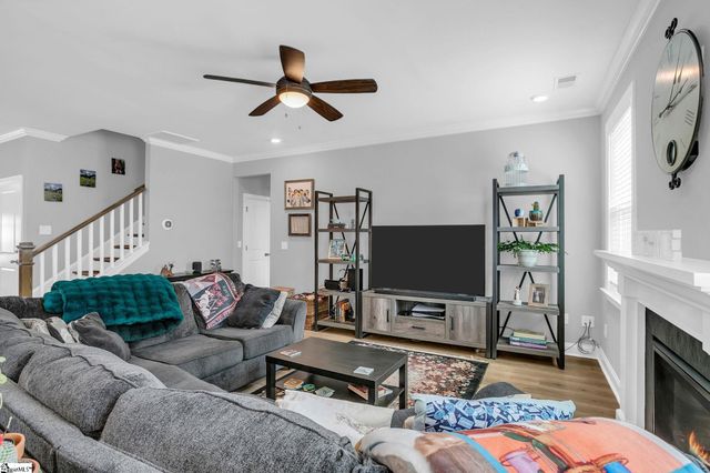 17 Byrnes Lane, Greenville, SC 29609