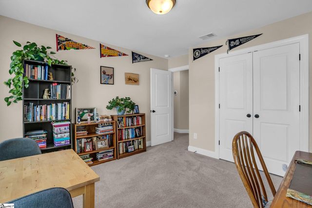 17 Byrnes Lane, Greenville, SC 29609