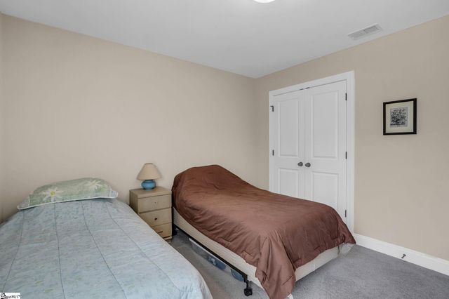 17 Byrnes Lane, Greenville, SC 29609