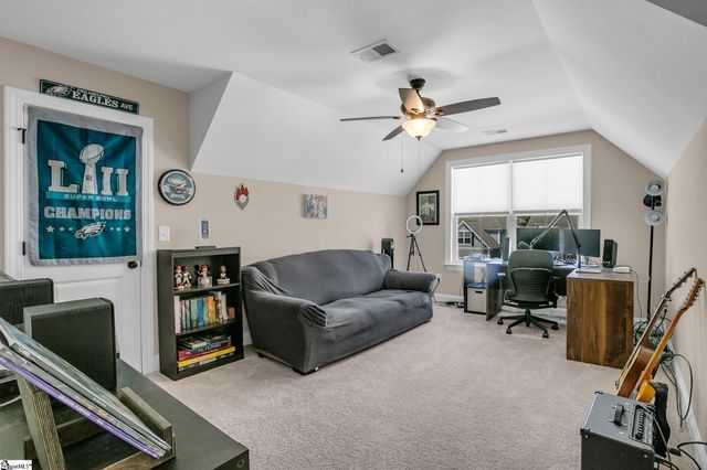 17 Byrnes Lane, Greenville, SC 29609