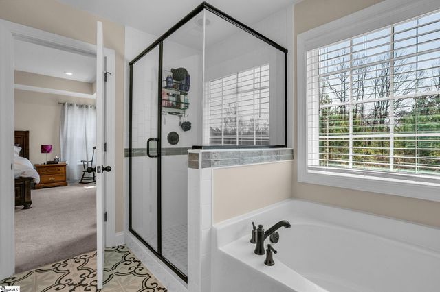 17 Byrnes Lane, Greenville, SC 29609