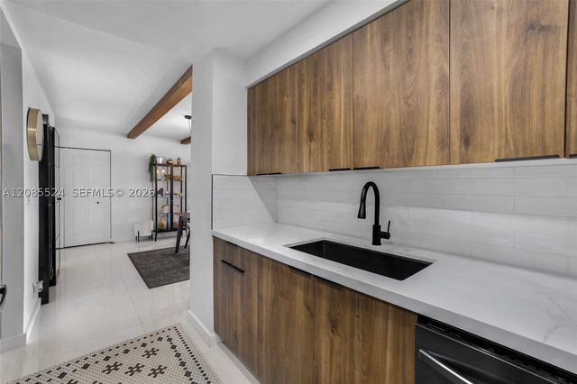 6770 Indian Creek Dr 11E, Miami Beach, FL 33141