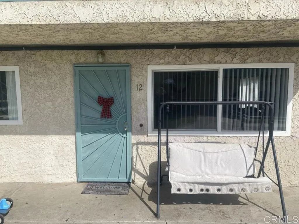 908 S Sunshine Avenue 12, El Cajon, CA 92020
