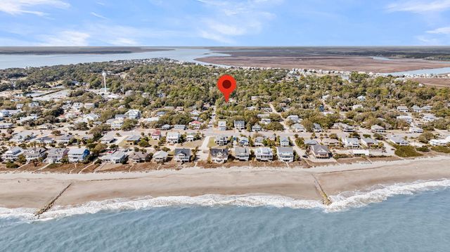 2212 Jenkins Street, Edisto Island, SC 29438
