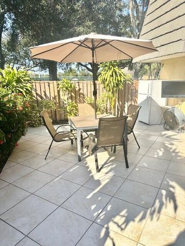 1918 19th Way, West Palm Beach, FL 33407