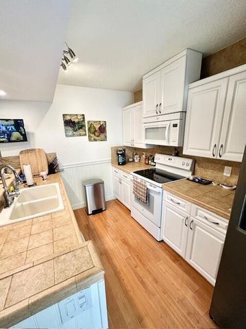 1918 19th Way, West Palm Beach, FL 33407