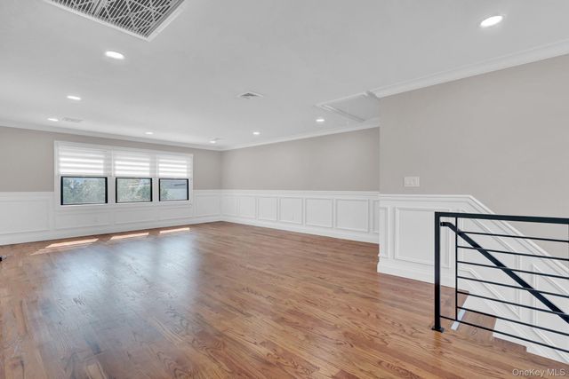 129 Tardy Lane S, Wantagh, NY 11793