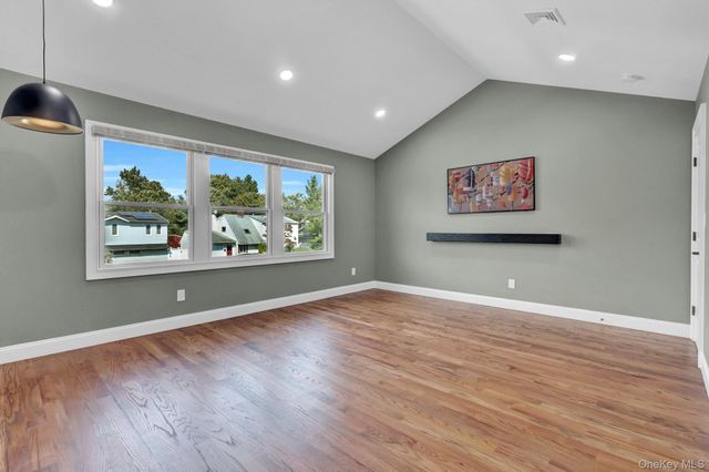 129 Tardy Lane S, Wantagh, NY 11793