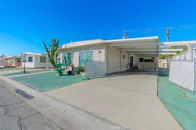 729 Santa Teresa Way, Hemet, CA 92545