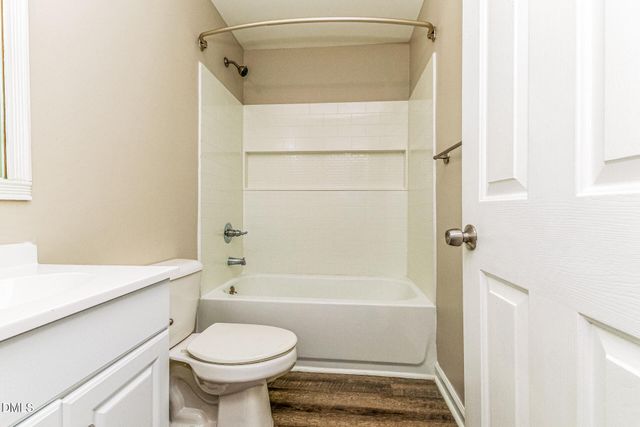 22 Knightsbridge Court, Durham, NC 27707