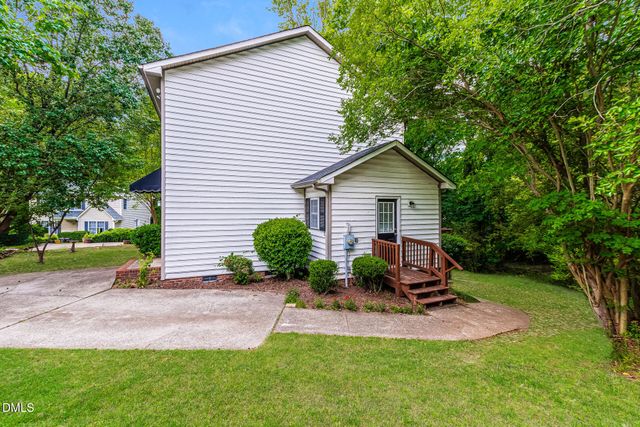 22 Knightsbridge Court, Durham, NC 27707