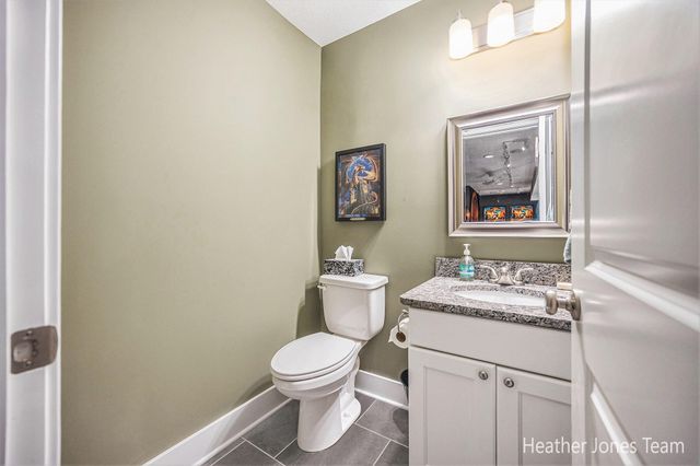 8035 Jericho Avenue NE, Rockford, MI 49341