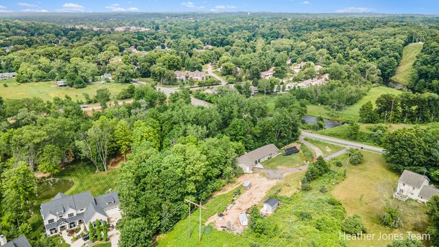 8035 Jericho Avenue NE, Rockford, MI 49341