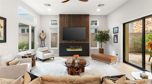 445 Cliff Terrace Avenue, Las Vegas, NV 89138