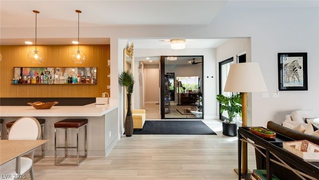 445 Cliff Terrace Avenue, Las Vegas, NV 89138