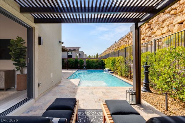 445 Cliff Terrace Avenue, Las Vegas, NV 89138