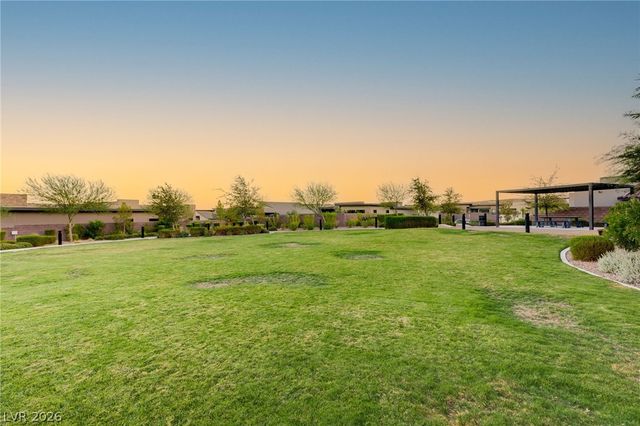 445 Cliff Terrace Avenue, Las Vegas, NV 89138