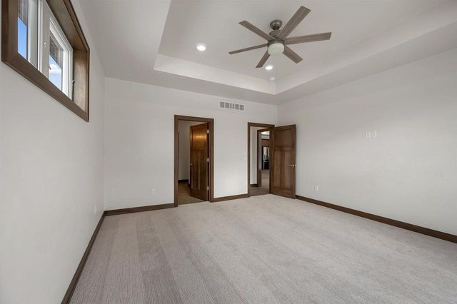 1617 N HONEYSUCKLE DRIVE, De Pere, WI 54115