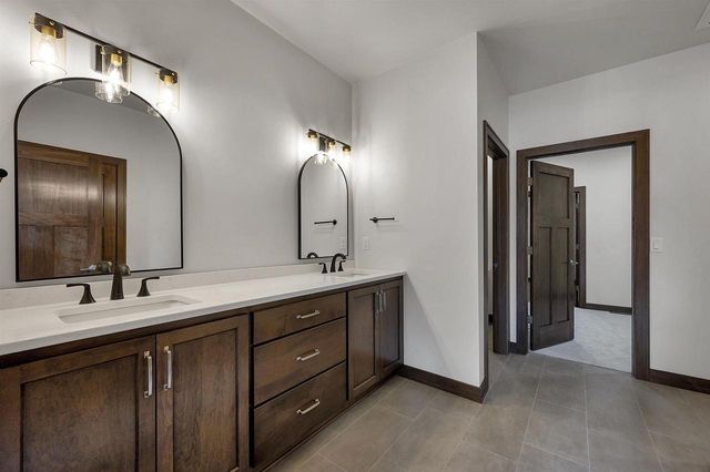 1617 N HONEYSUCKLE DRIVE, De Pere, WI 54115