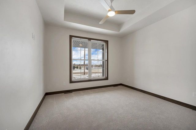 1617 N HONEYSUCKLE DRIVE, De Pere, WI 54115