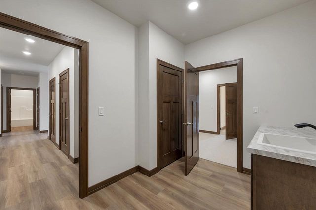 1617 N HONEYSUCKLE DRIVE, De Pere, WI 54115