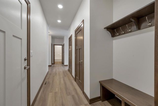 1617 N HONEYSUCKLE DRIVE, De Pere, WI 54115