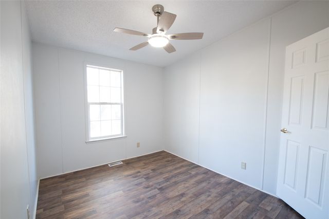 128 Fob Lane, Frierson, LA 71027