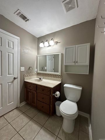 201 Hunters Run Drive, Haskell, AR 72015