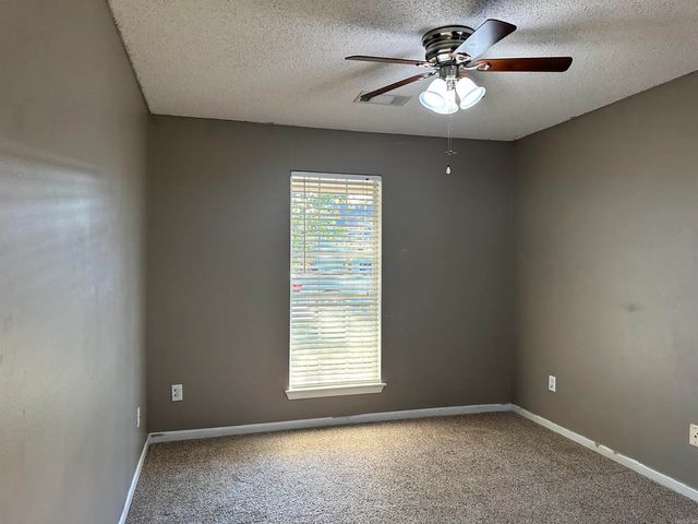 201 Hunters Run Drive, Haskell, AR 72015