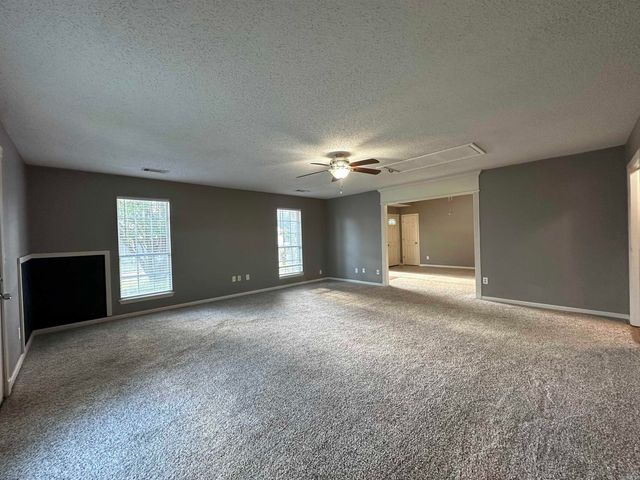 201 Hunters Run Drive, Haskell, AR 72015