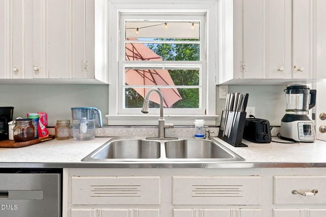 909 Brooks Avenue, Garner, NC 27529